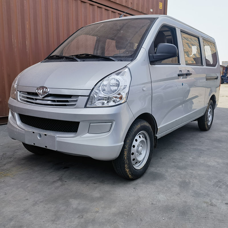 Minivan de transmissão manual M70